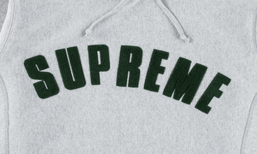 Chenille Arc Logo Hooded Sweatshirt 