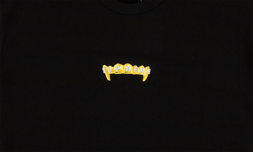 Fronts Tee 