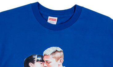 Kiss Tee