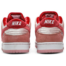 STRANGELOVE X NIKE SB DUNK LOW ‘VALENTINE’S DAY’